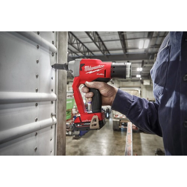 Vendita online Rivettatrice M18 FUEL™ ONE-KEY™ 18V 2Ah 